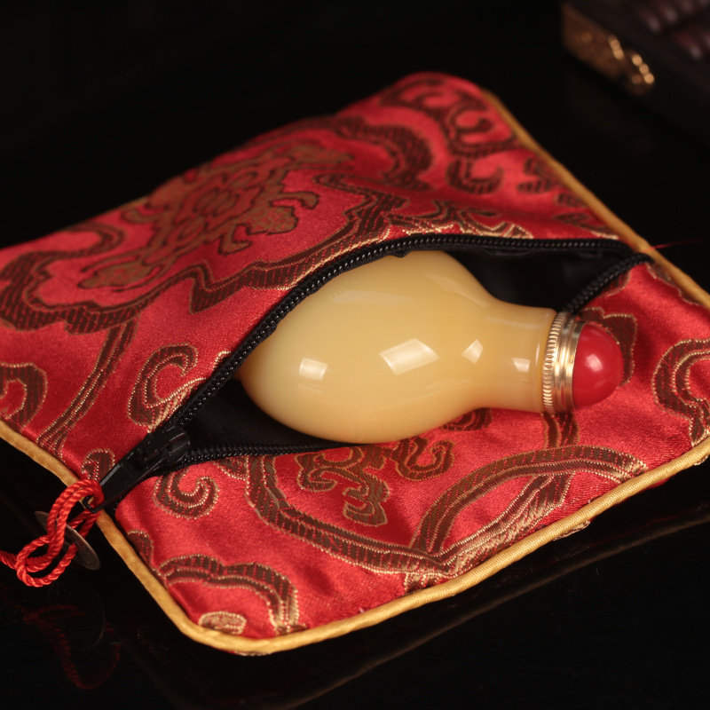Hand‑Blown Glass Snuff Bottle  - Decorative Mirror recension och pris